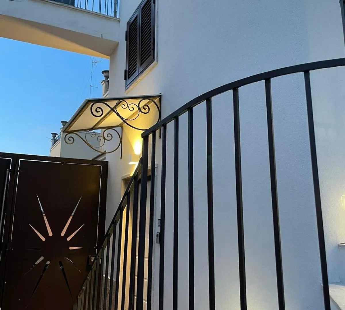 Hotel Amare Bari 0*,